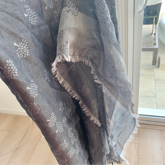[🌟 PRICE FIRM] Mulberry Gray Tamara Square 140 Large Cotton Scarf Wrap Shawl - Picture 4 of 7